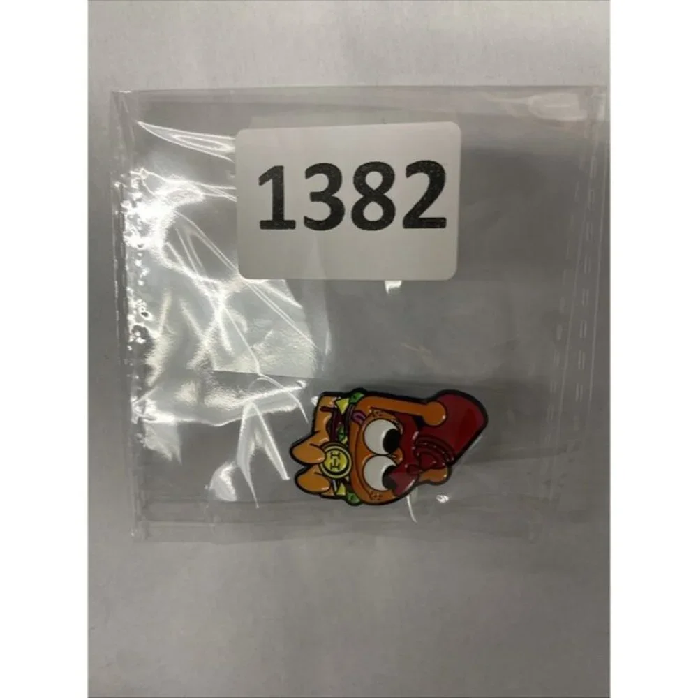 Hat Club Amazon Peccy Pin Burger With Ketchup Bottle